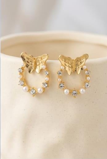 gold pearl earings
